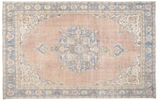 Vintage Distressed Rug Nanne