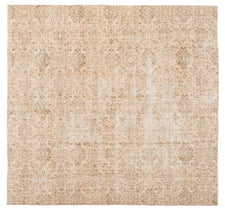 Vintage Distressed Rug Geskea