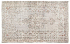 Vintage Distressed Rug Ebbel
