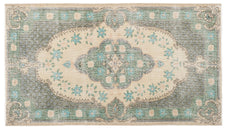 Vintage Distressed Rug Raakel