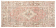 Vintage Distressed Rug Gocha