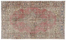 Vintage Distressed Rug Hypaphne