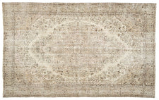 Vintage Distressed Rug Iginia