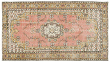 Vintage Distressed Rug Amynomene