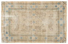 Vintage Distressed Rug Radelina
