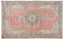 Vintage Distressed Rug Manos