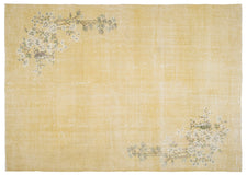 Vintage Distressed Rug Briseos