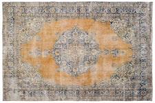 Vintage Distressed Rug Ucheekrib