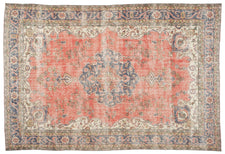 Vintage Distressed Rug Kleio