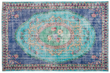Vintage Distressed Rug Qraveus
